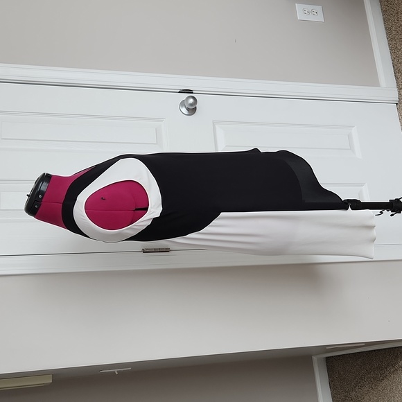 BCBG Black and White Tunic Top Size Small - Picture 2 of 7